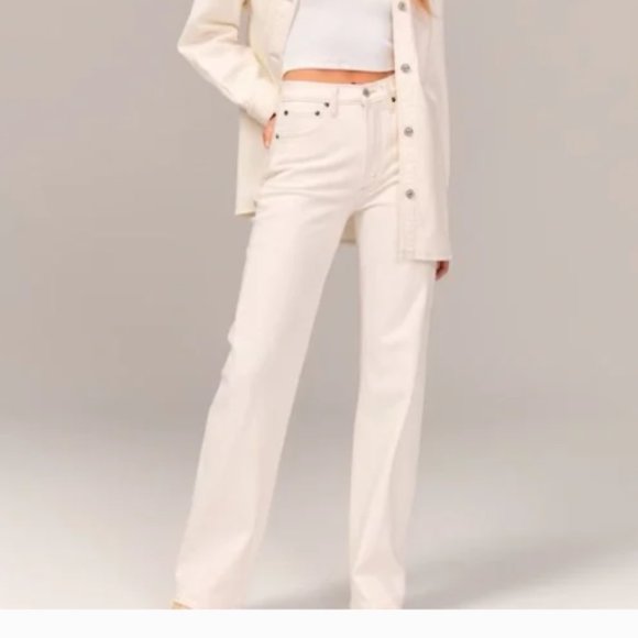 Abercrombie Curve Love High Rise 90s Relaxed Jean - 33 Cream - Picture 1 of 7
